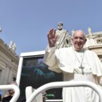 Làm chứng cho Đấng Phục sinh bằng hiệp nhất và bước ra khỏi thái độ tự quy về mình