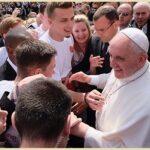 40 lời khuyên hữu ích của ĐTC Phanxicô dành cho giới trẻ