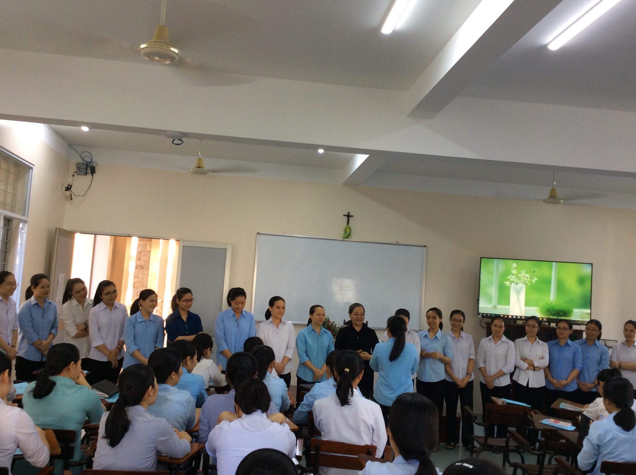 Kinh Mân Côi với Đời Dâng Hiến – Mầu nhiệm Mừng (2): Một lối sống hướng về Trời