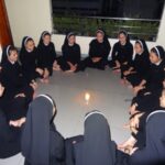 Cùng với cộng đoàn làm chứng cho tình yêu