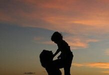Người mẹ và cuộc chiến tâm linh