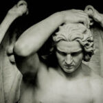 Sự khác biệt giữa một thiên thần và tổng lãnh thiên thần là gì?