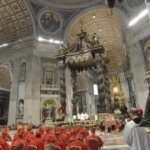 Đức Thánh Cha công bố tên 13 tân Hồng y