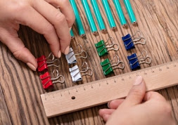 Vượt qua tính cầu toàn