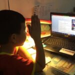 Việc học online và vấn đề giáo dục con cái