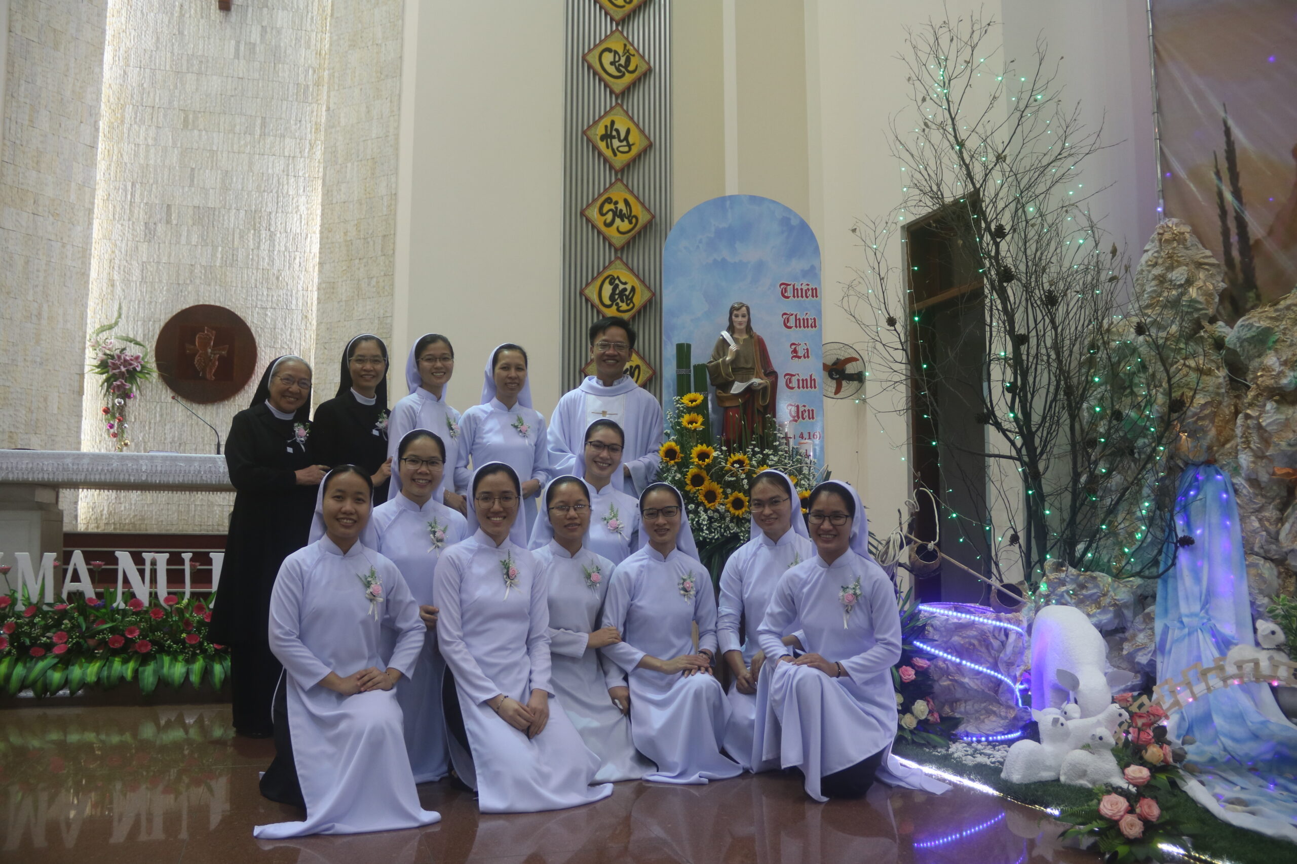 Tiền Tập Viện Mừng Bổn Mạng Thánh Gioan Tông Đồ