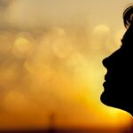 Nhìn lên bầu trời