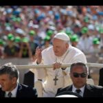 ĐTC Phanxicô: Người già chỉ cho chúng ta thấy sự dịu dàng của Thiên Chúa