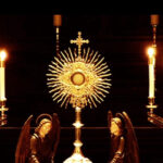 Không có Chầu Thánh Thể thì không có Rao giảng Tin mừng