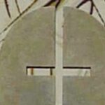 Cây thập giá ngược có ý nghĩa gì?