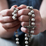 Có phải đọc kinh Mân côi làm bạn chán?