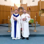 Cặp song sinh rửa tội cho cặp song sinh