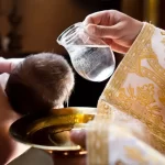 Vatican cảnh báo các linh mục về việc sửa đổi công thức các bí tích