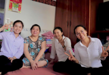 Những Bước Chân Chậm Lại